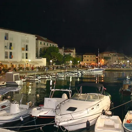 Vinka , Postira, Island Brac Hébergement de vacances Postira