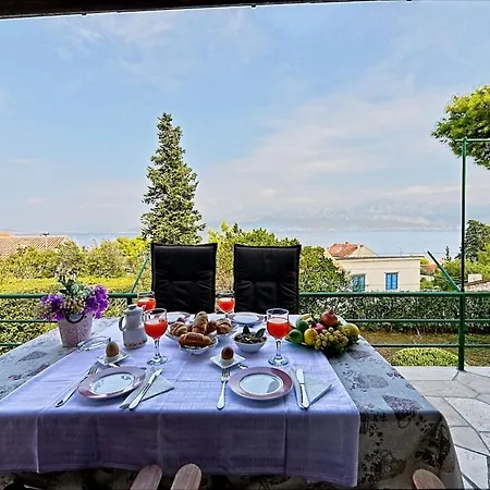 Vinka , Postira, Island Brac Hébergement de vacances